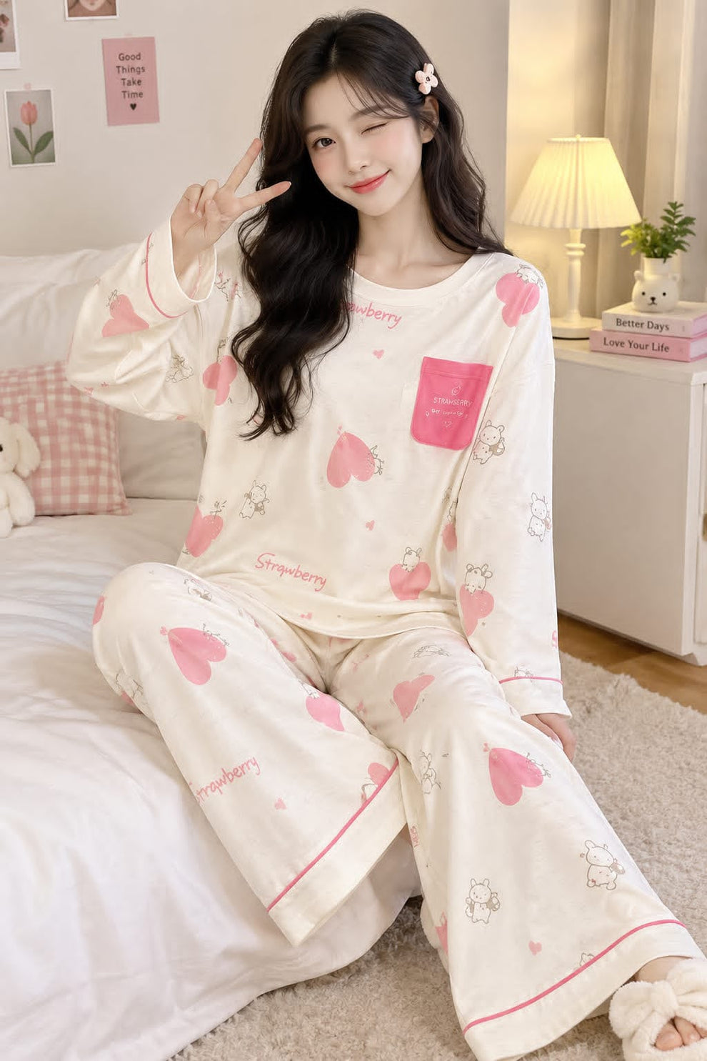 0000 Offwhite Strawberry Heart Printed Full Sleeves T-shirt With Heart Printed Pajama Suit