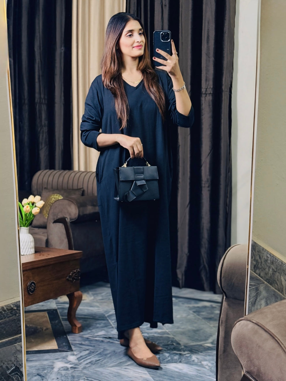 0000 Black V-Neck Fluid Long Tees for Woman (Two sides Pockets)